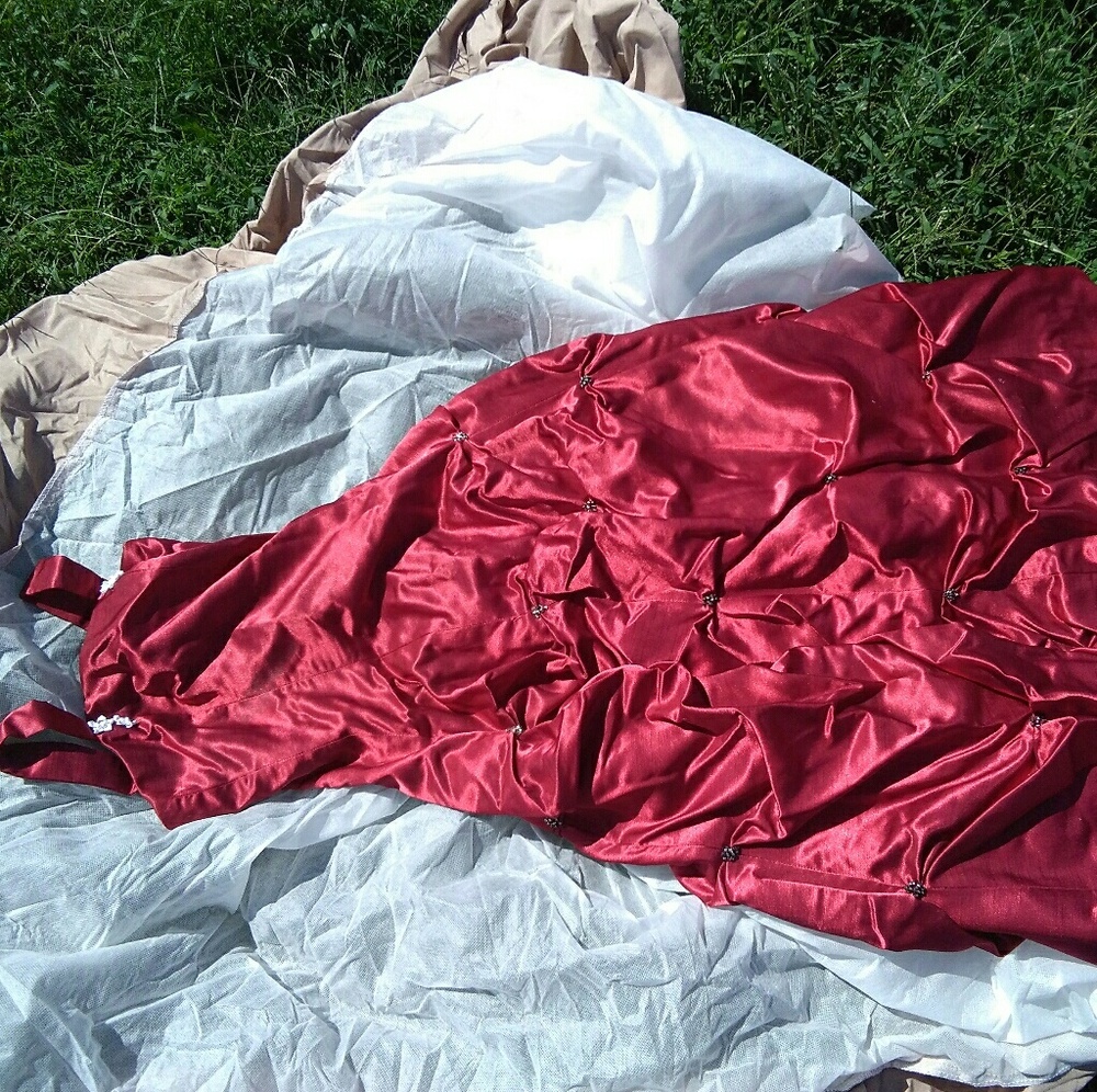 Red kids dress size 7/8